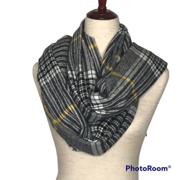 DIVIDED BY H&M WOMEN'S PLAID SCARF - Picture 2 of 4